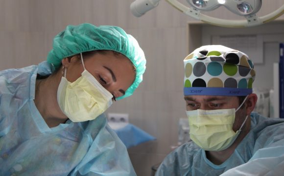 chirurg dziecięcy